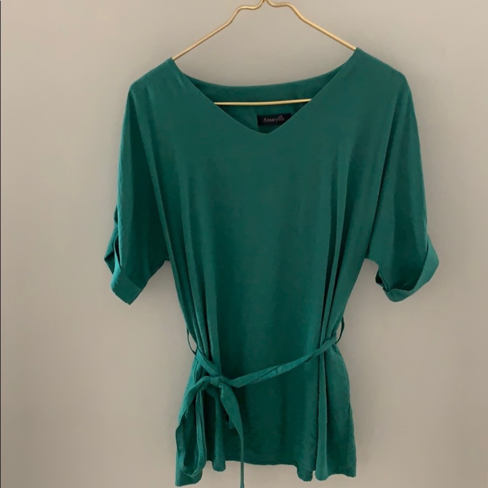 Teal vneck tee